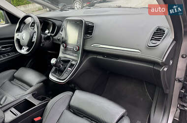 Минивэн Renault Scenic 2016 в 