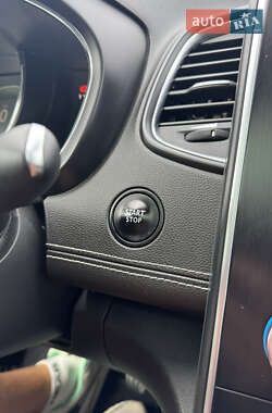Минивэн Renault Scenic 2016 в 