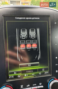 Минивэн Renault Scenic 2016 в 