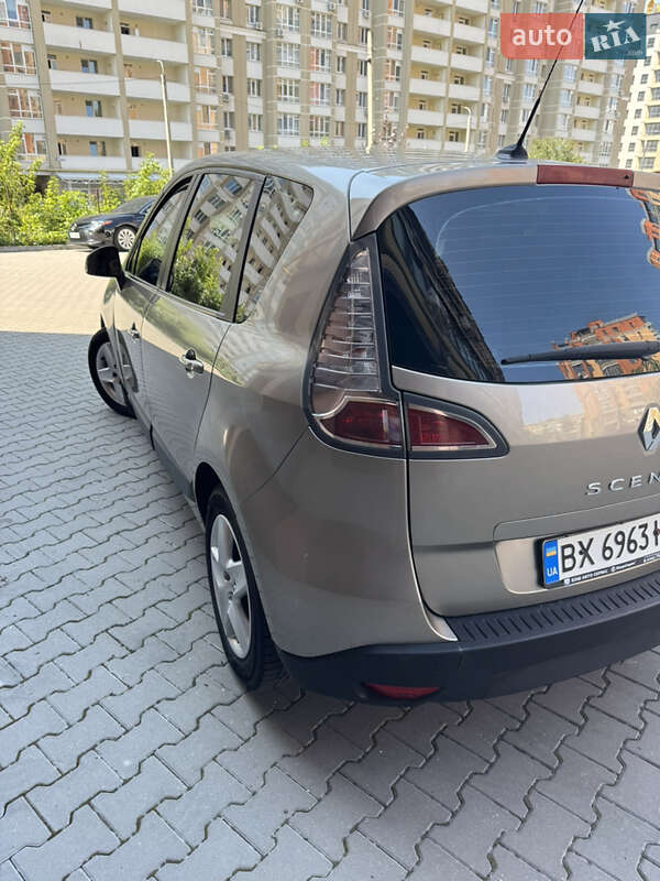 Минивэн Renault Scenic 2012 в Хмельницком