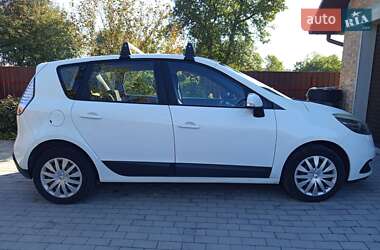 Минивэн Renault Scenic 2013 в 
