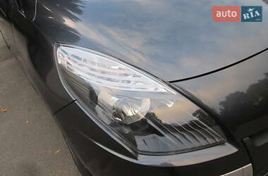 Мінівен Renault Scenic 2009 в 