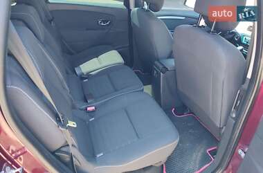 Минивэн Renault Scenic 2015 в 