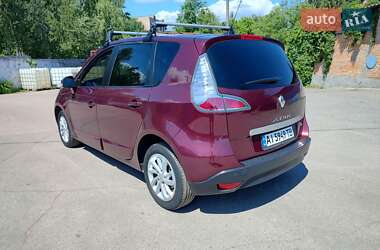 Минивэн Renault Scenic 2015 в 