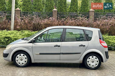 Минивэн Renault Scenic 2004 в 