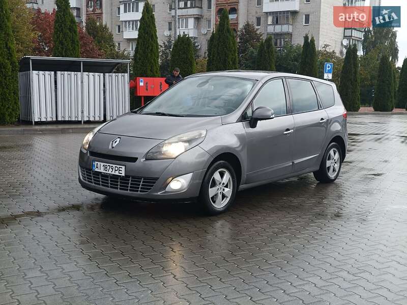 Минивэн Renault Scenic 2009 в 