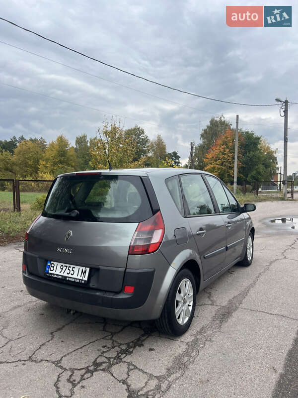 Минивэн Renault Scenic 2004 в Соснице