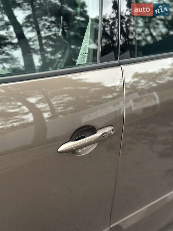 Минивэн Renault Scenic 2012 в Виннице