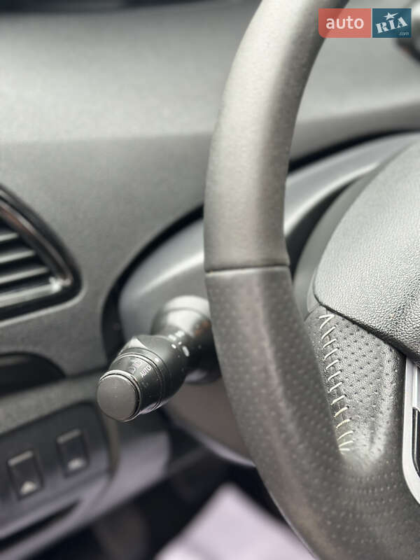 Минивэн Renault Scenic 2012 в Виннице