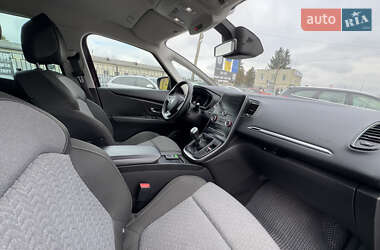 Минивэн Renault Scenic 2021 в 