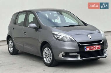 Минивэн Renault Scenic 2012 в 