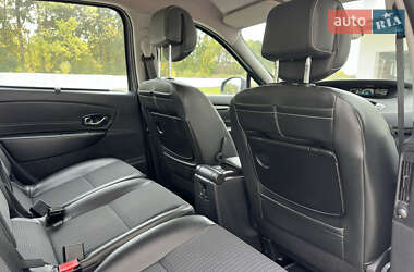 Минивэн Renault Scenic 2012 в 