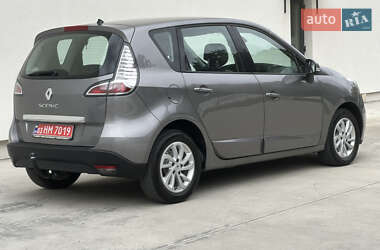 Минивэн Renault Scenic 2012 в 