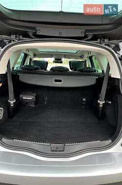 Минивэн Renault Scenic 2019 в 