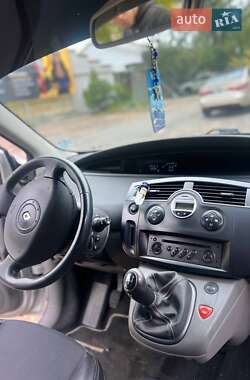 Минивэн Renault Scenic 2005 в 