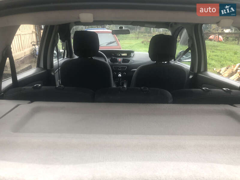 Минивэн Renault Scenic 2011 в Перегинском фото 15 Минивэн Renault Scenic 2011 в Перегинском