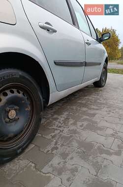 Минивэн Renault Scenic 2004 в 