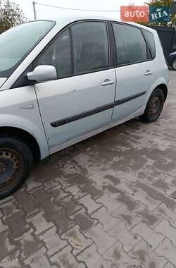 Минивэн Renault Scenic 2004 в 
