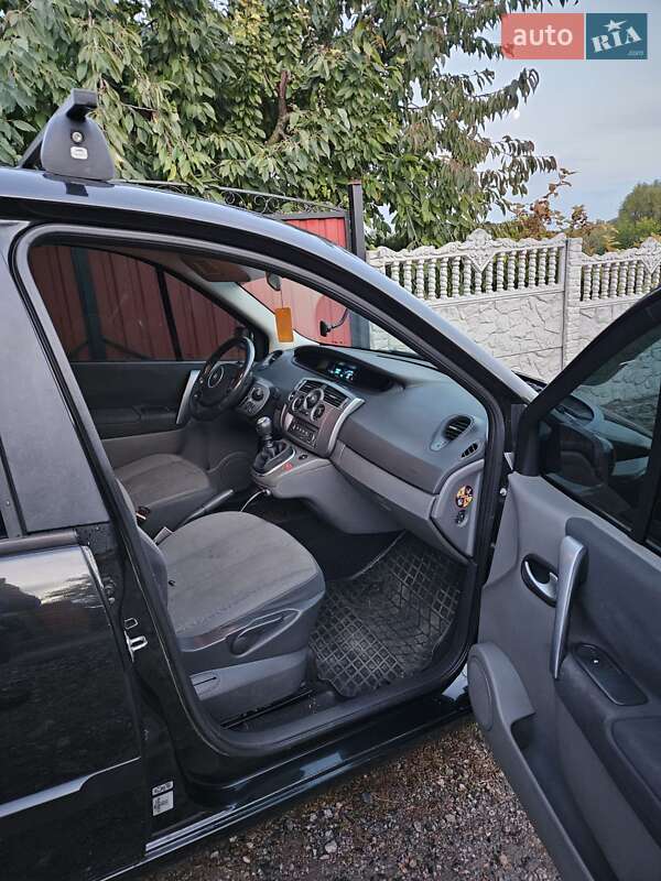 Минивэн Renault Scenic 2009 в Хороле