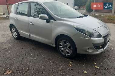 Мінівен Renault Scenic 2011 в Хоролі