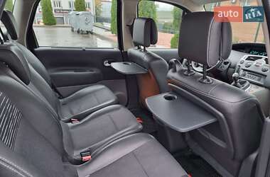 Минивэн Renault Scenic 2008 в 