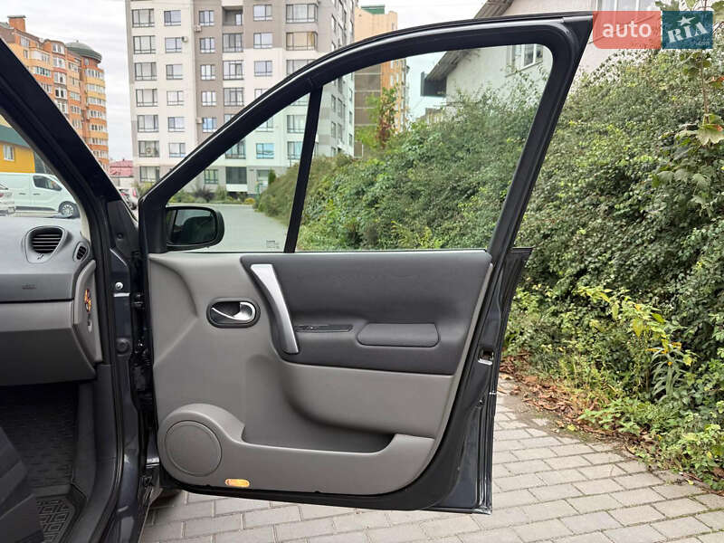 Минивэн Renault Scenic 2007 в Луцке фото 25 Минивэн Renault Scenic 2007 в Луцке
