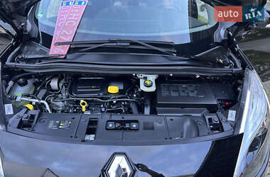 Минивэн Renault Scenic 2012 в 