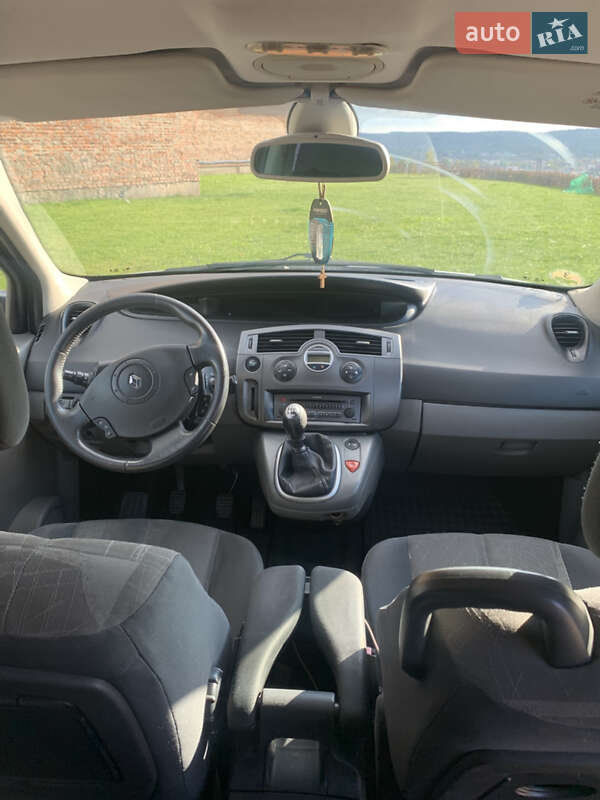 Минивэн Renault Scenic 2005 в Львове фото 8 Минивэн Renault Scenic 2005 в Львове
