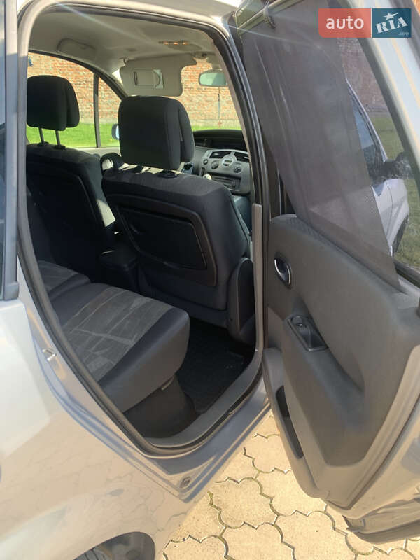 Минивэн Renault Scenic 2005 в Львове фото 12 Минивэн Renault Scenic 2005 в Львове