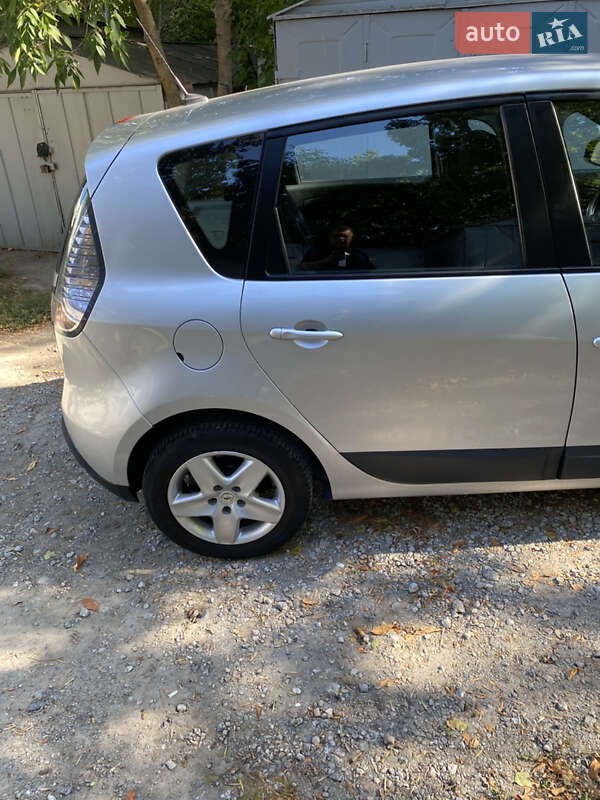 Универсал Renault Scenic 2012 в Днепре