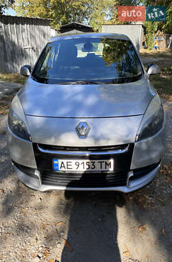 Renault Scenic 2012