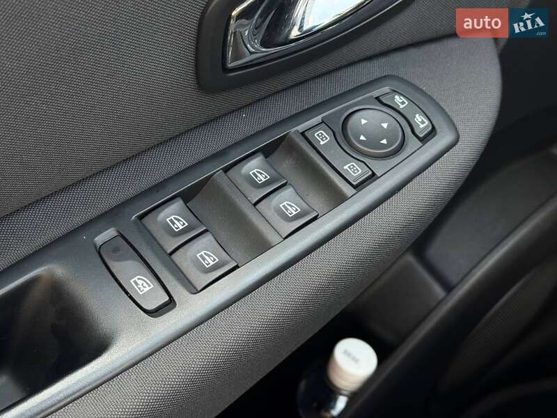 Минивэн Renault Scenic 2013 в Луцке