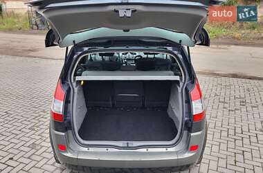 Минивэн Renault Scenic 2006 в 