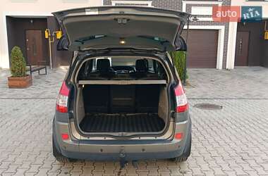 Минивэн Renault Scenic 2006 в 