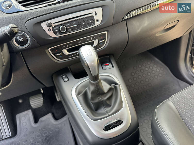 Минивэн Renault Scenic 2013 в Дрогобыче