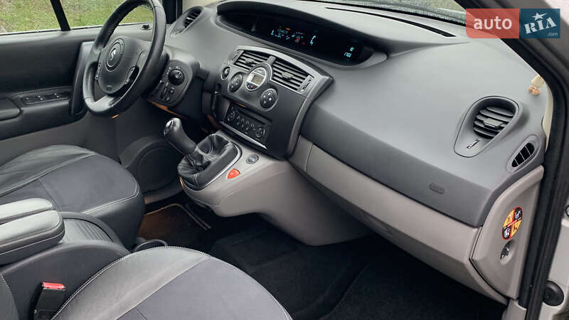 Минивэн Renault Scenic 2006 в Виннице