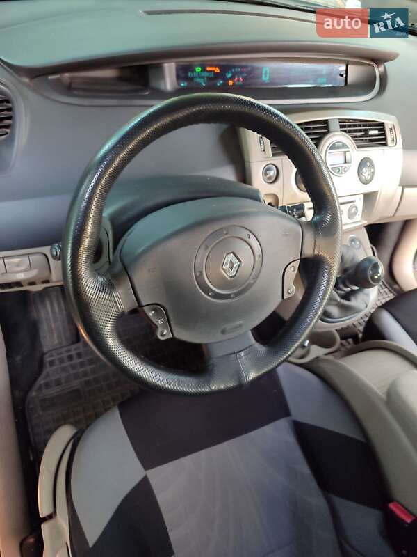 Мінівен Renault Scenic 2006 в Луцьку