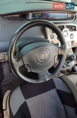 Минивэн Renault Scenic 2006 в 