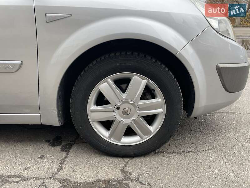 Минивэн Renault Scenic 2006 в Сумах