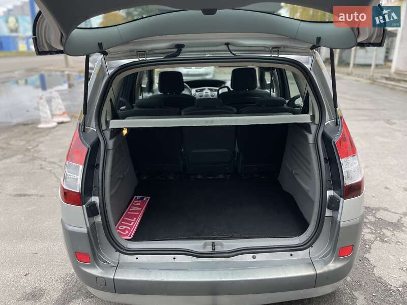 Минивэн Renault Scenic 2006 в Сумах