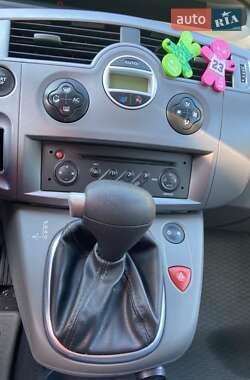 Минивэн Renault Scenic 2007 в 