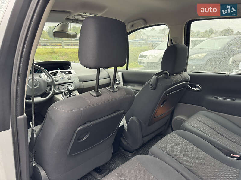 Минивэн Renault Scenic 2008 в Стрые