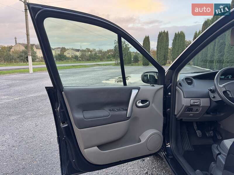 Минивэн Renault Scenic 2008 в Дубно
