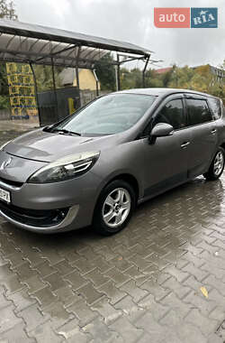 Renault Scenic 2012