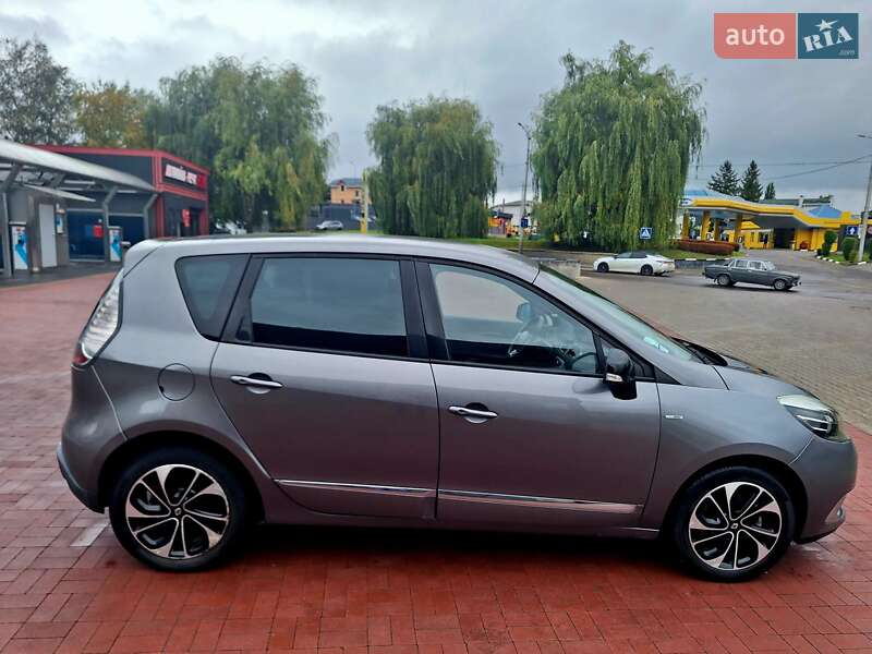 Минивэн Renault Scenic 2014 в Ровно