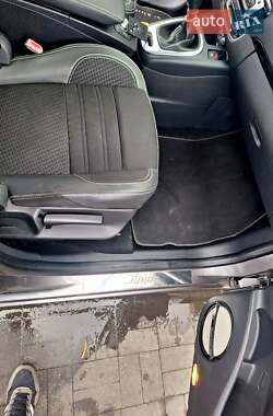 Минивэн Renault Scenic 2014 в 