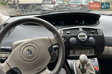 Минивэн Renault Scenic 2006 в 