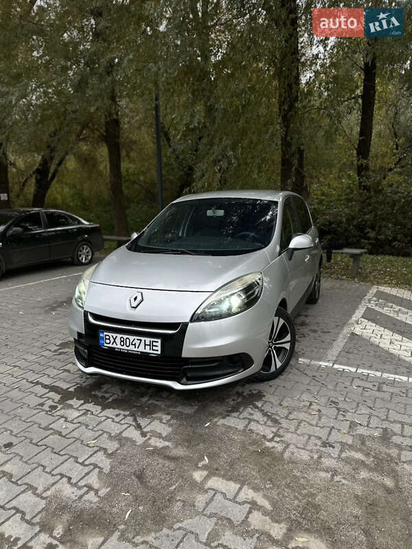 Renault Scenic 2012