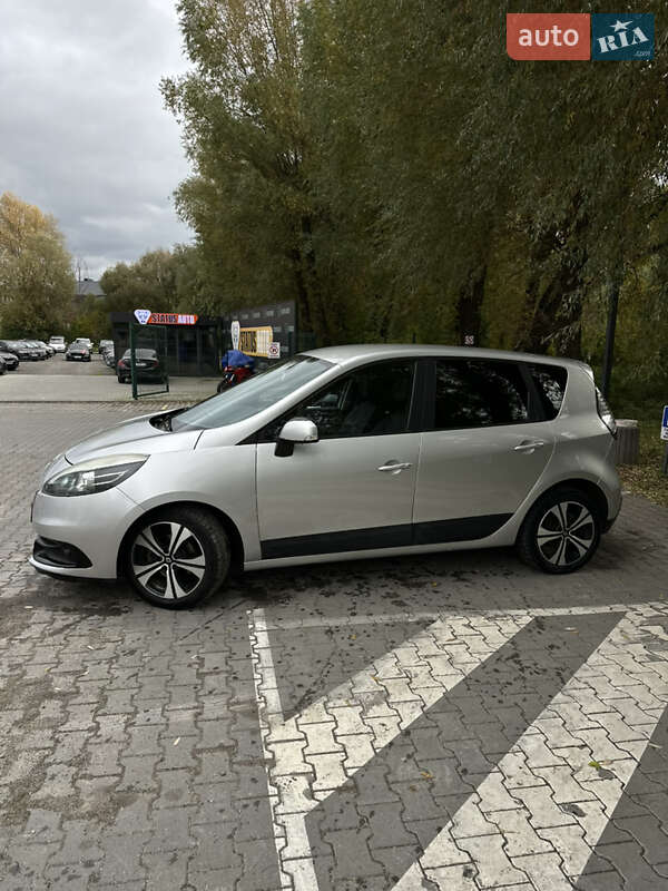 Минивэн Renault Scenic 2012 в Хмельницком