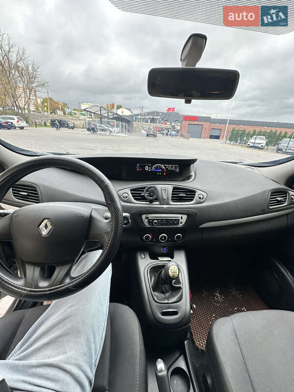 Минивэн Renault Scenic 2012 в Хмельницком